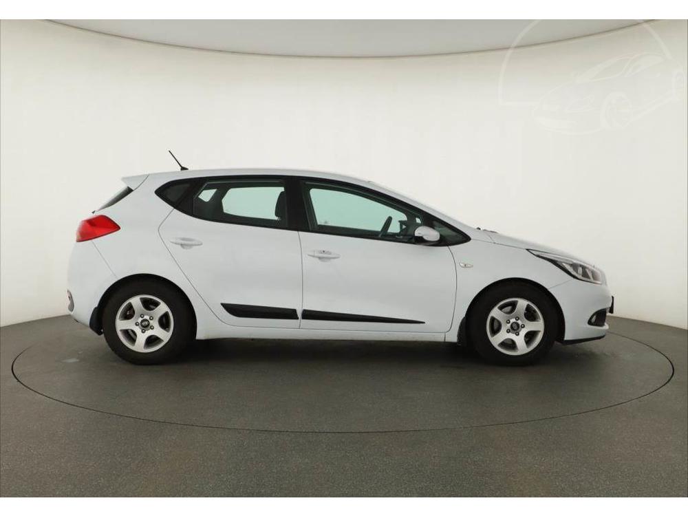 Kia Ceed 1.4 CRDi, Klima, El. okna