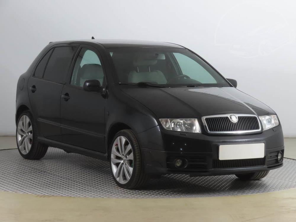 Prodm koda Fabia RS 1.9 TDI, Xenony