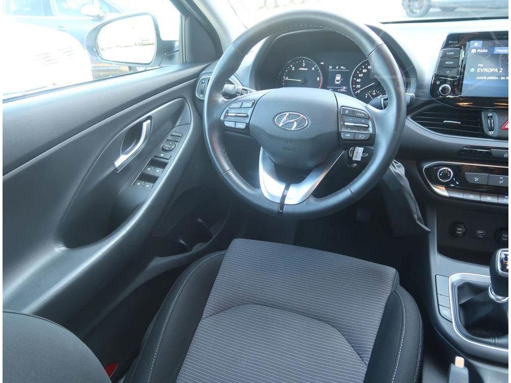 Hyundai i30 1.6 CRDi MHEV, R,1.maj