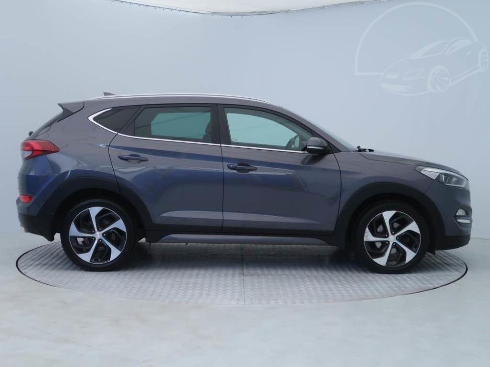 Hyundai Tucson 2.0 CRDi, NOV CENA, 4X4