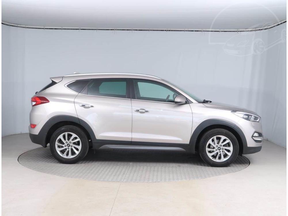 Hyundai Tucson 1.7 CRDi, NOV CENA, R,1.maj