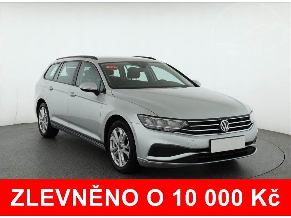 Volkswagen Passat 1.6 TDI, NOV CENA, Automat