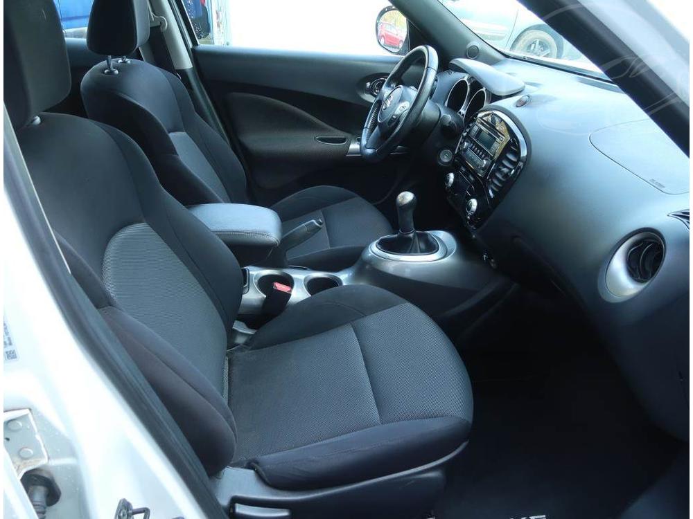 Nissan Juke 1.6 i, R,2.maj, Serv.kniha