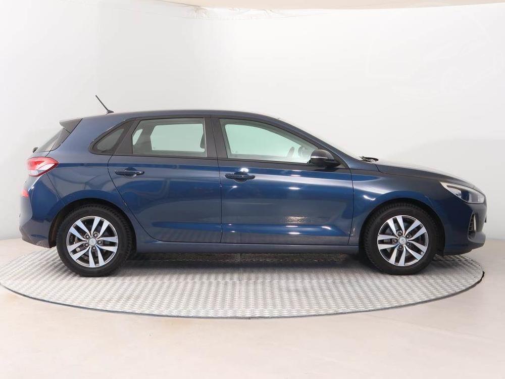 Hyundai i30 1.4 CVVT, Comfort, Serv.kniha