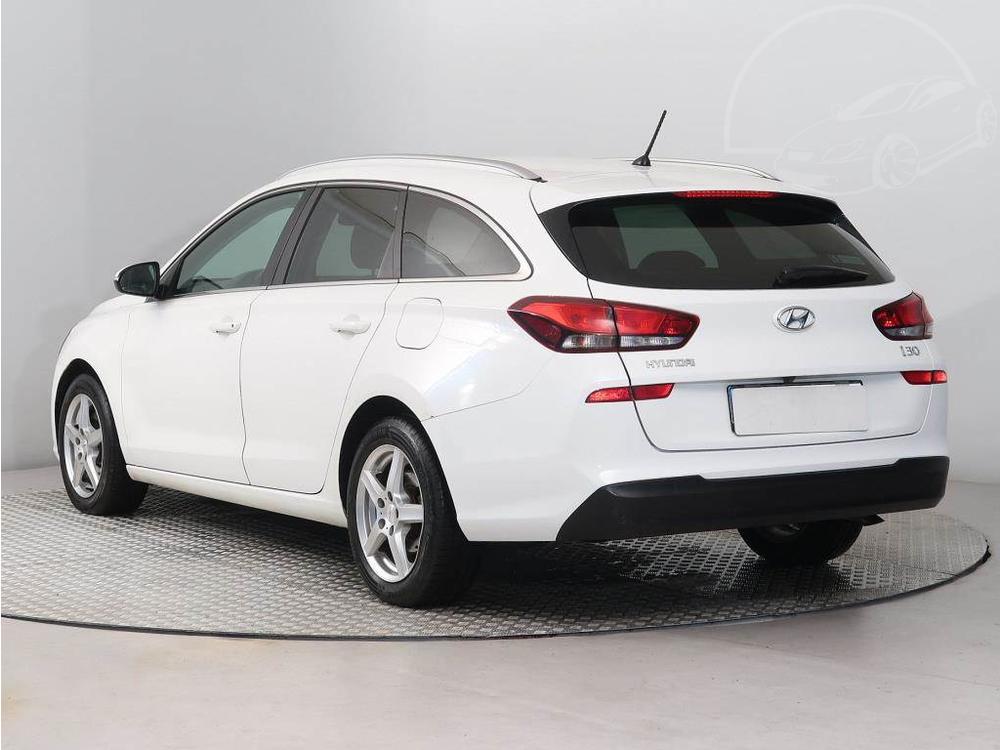 Hyundai i30 1.6 CRDi, Automatick klima