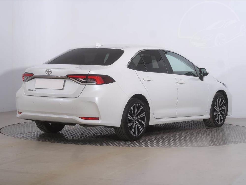 Toyota Corolla 1.5 VVT-i, Serv.kniha, Navi