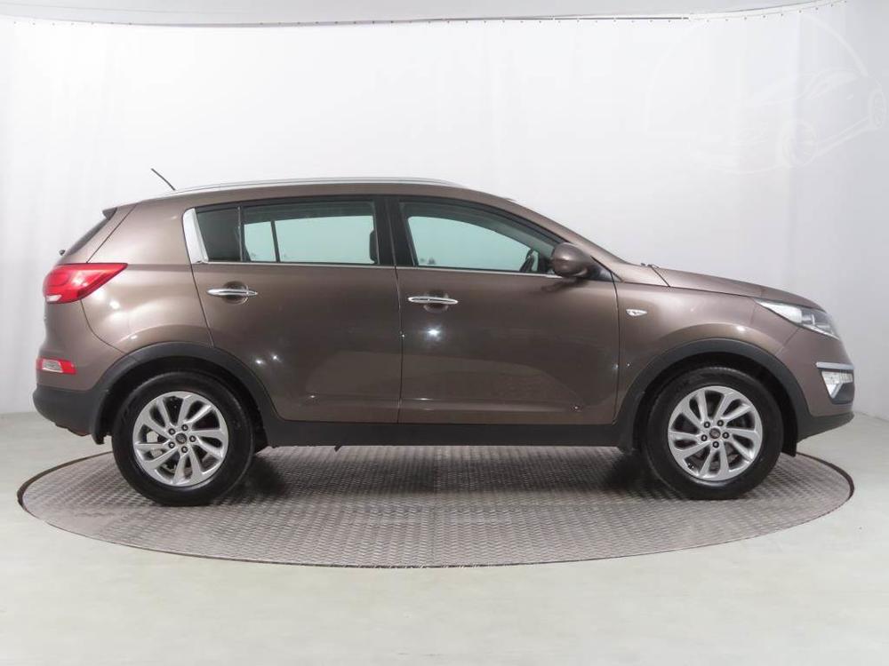 Kia Sportage 1.6 GDI, Serv.kniha