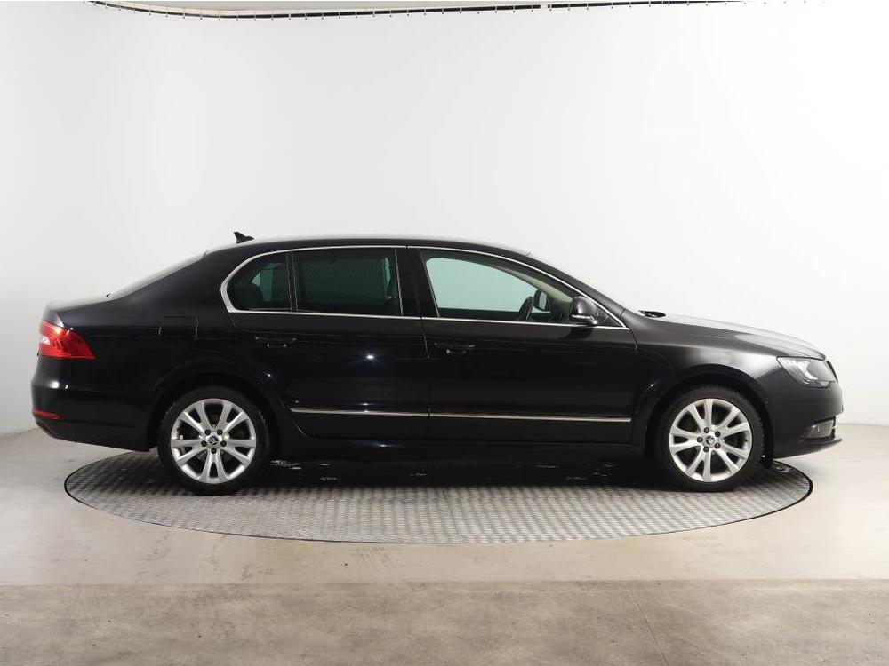 koda Superb 2.0 TDI, Elegance, Automat