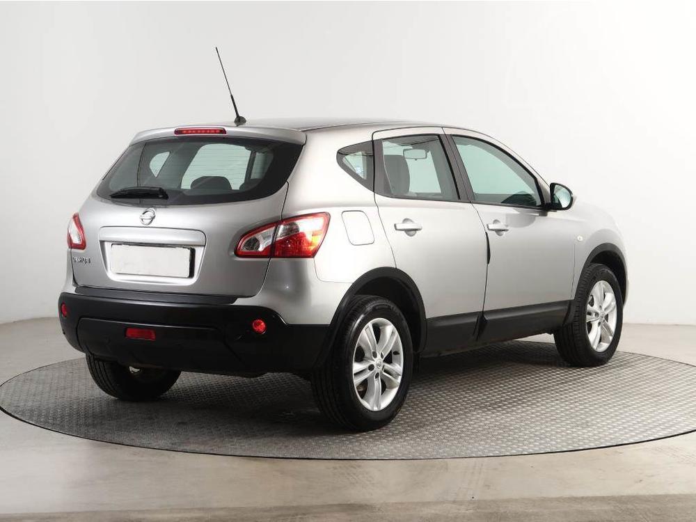 Nissan Qashqai 1.6, Serv.kniha