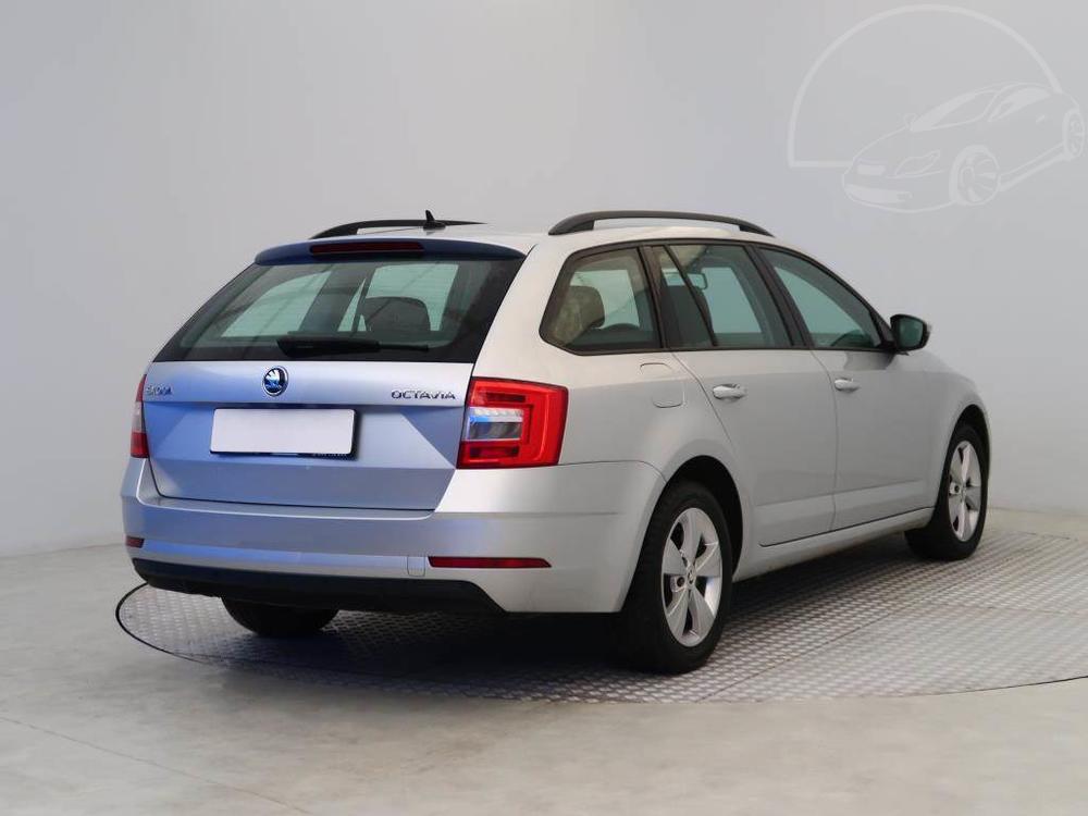 koda Octavia 1.6 TDI, Ambition, R,1.maj