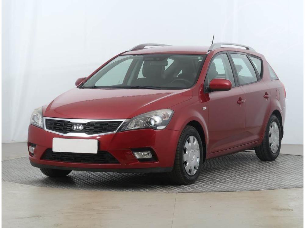 Kia Ceed 1.4 CVVT, Klima, El. okna