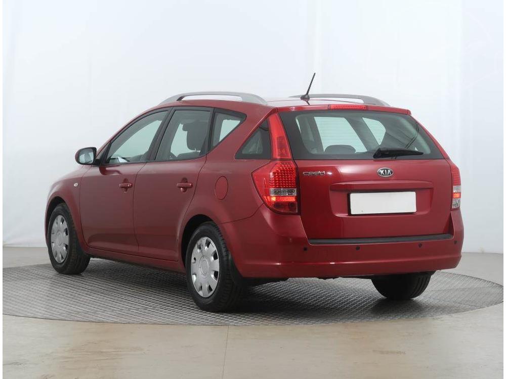 Kia Ceed 1.4 CVVT, Klima, El. okna