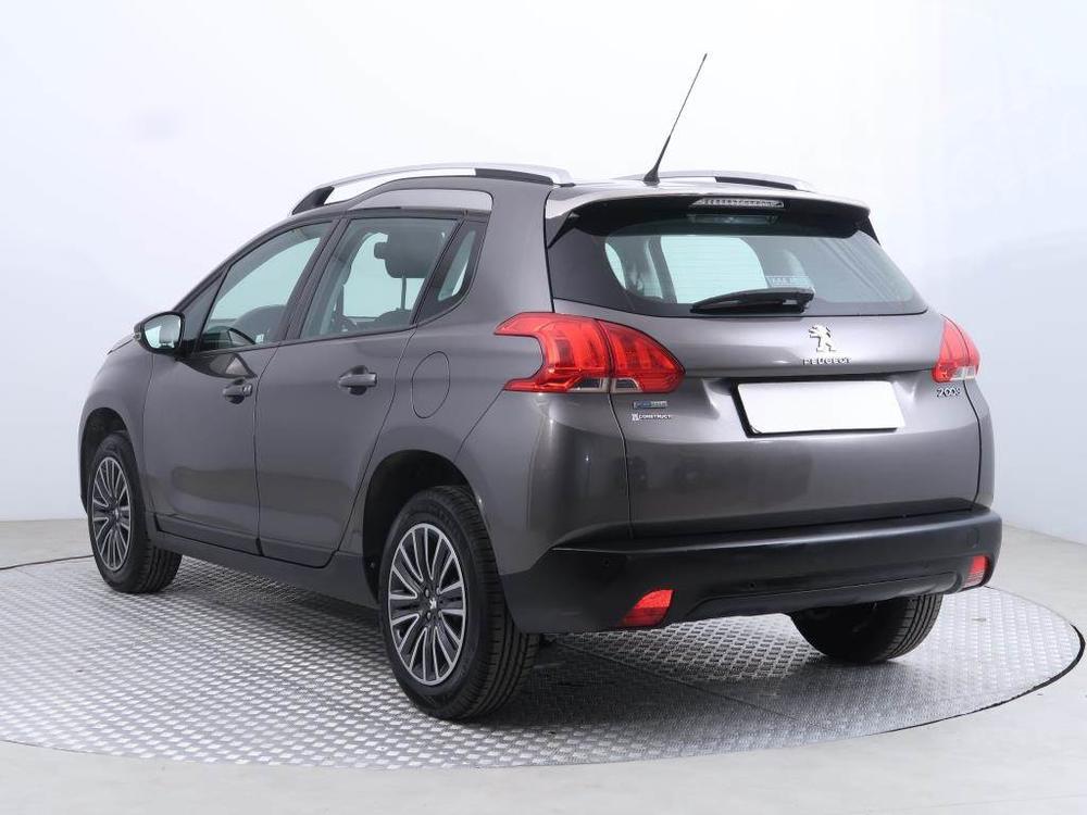 Peugeot 2008 1.2 PureTech, Active, R,1.maj