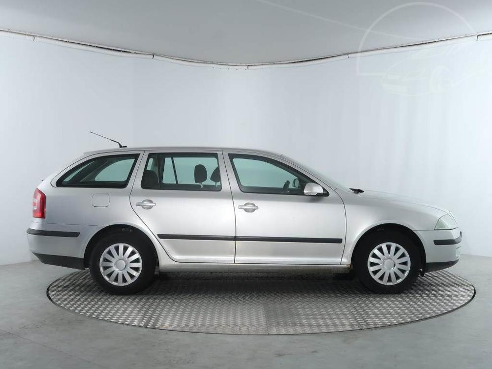 koda Octavia 2.0 TDI, Serv.kniha, po STK