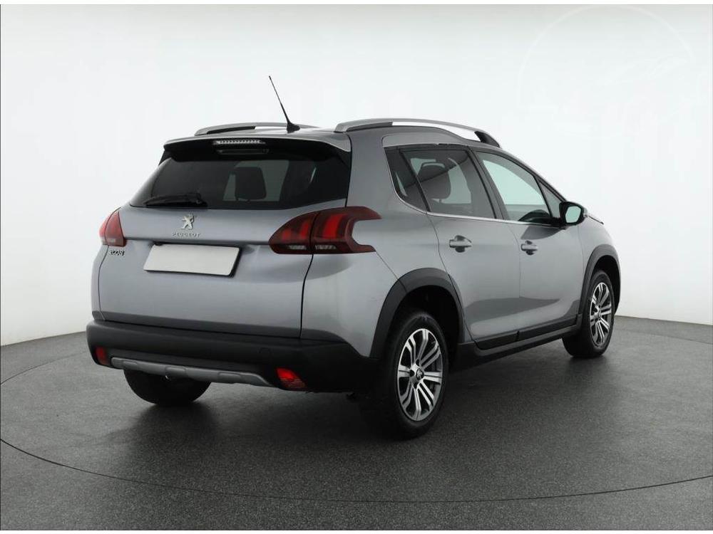 Peugeot 2008 1.2 PureTech, R,2.maj