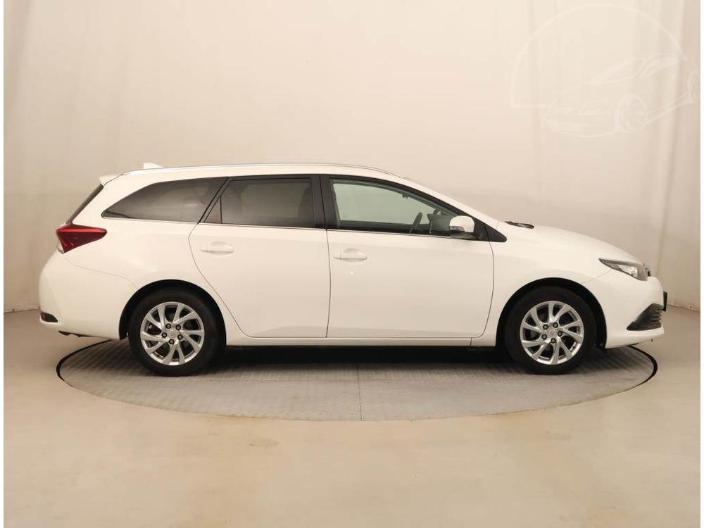 Toyota Auris 1.6 Valvematic, R,1.maj