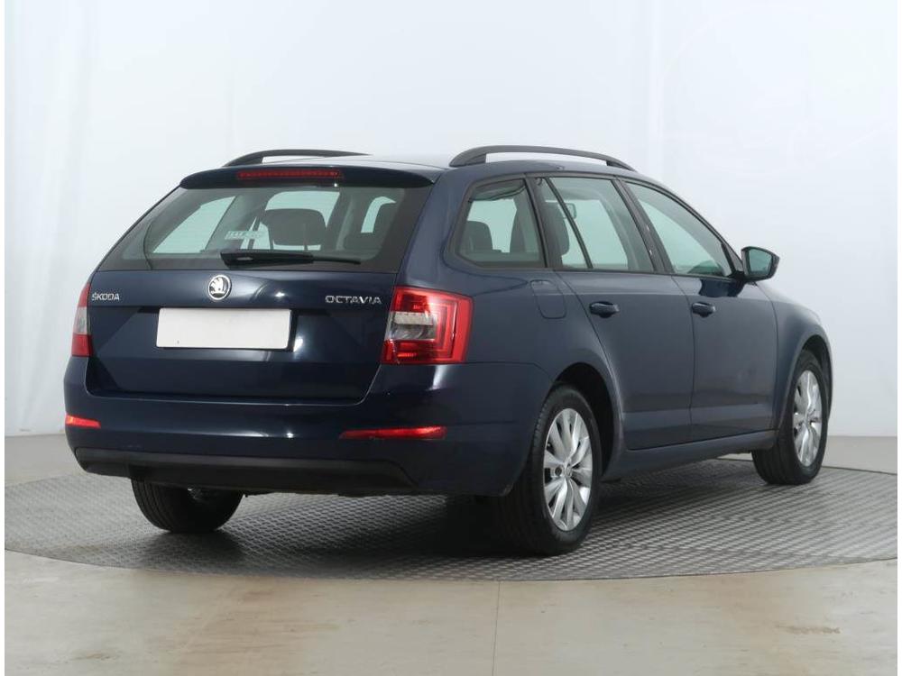 koda Octavia 1.6 TDI, Klima, El. okna