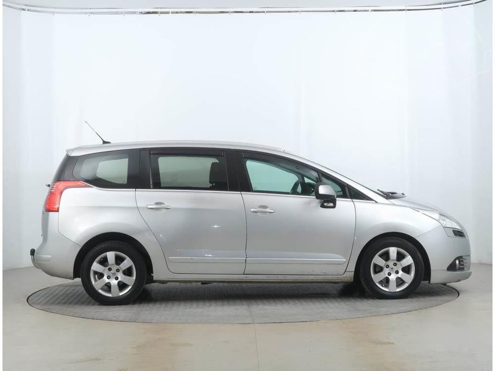 Peugeot 5008 2.0 BlueHDi, 7mst