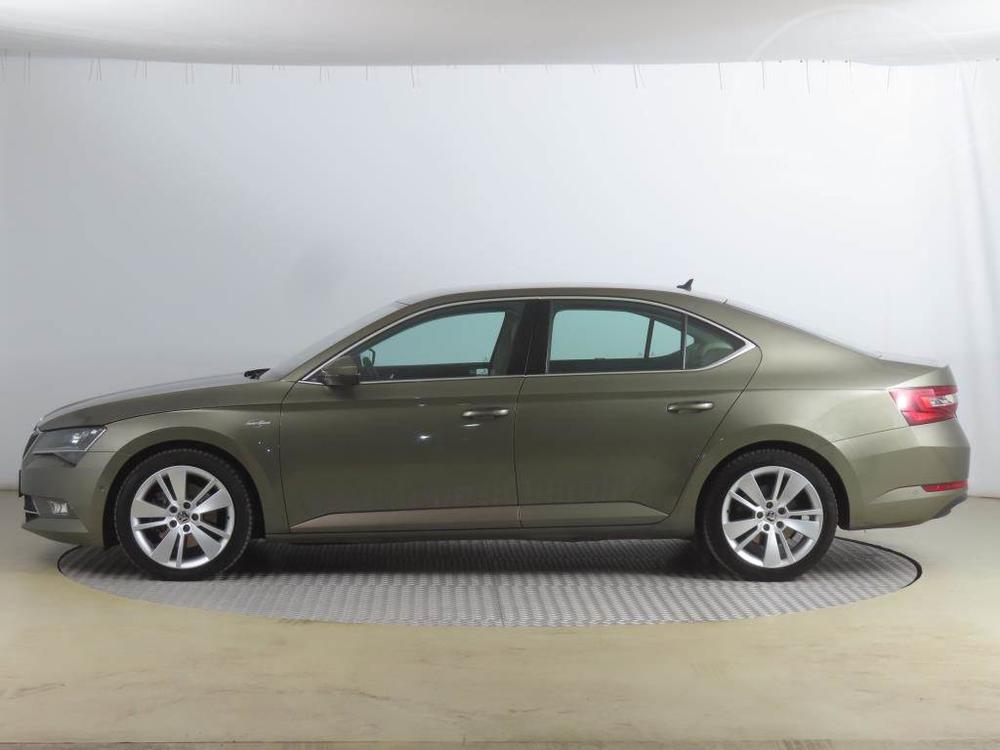 koda Superb 2.0 TDI, Automat, Ke, Navi