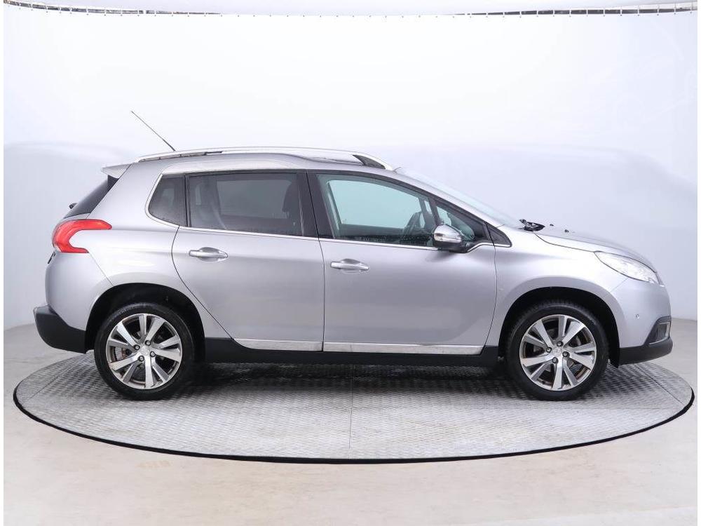 Peugeot 2008 1.6 e-HDi, Serv.kniha, Navi