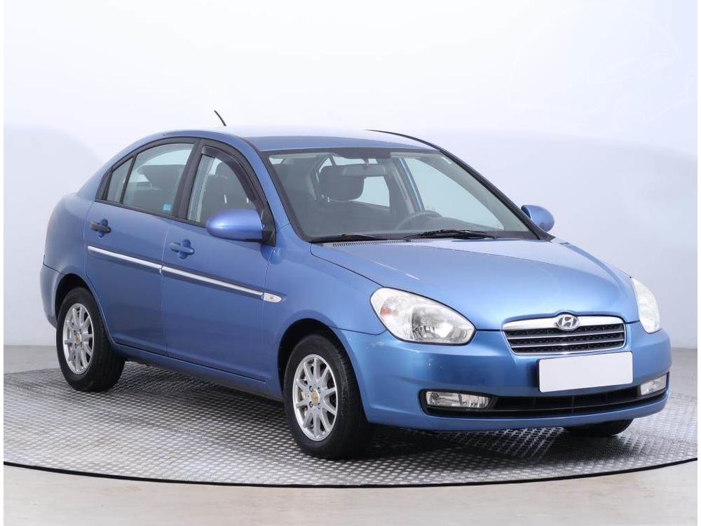 Prodm Hyundai Accent 1.5 CRDi, R,1.maj, po STK