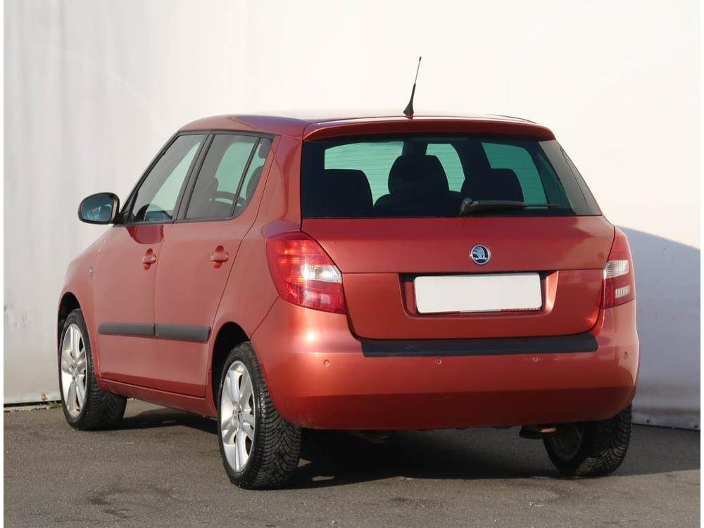 koda Fabia 1.4 16V, Automatick klima