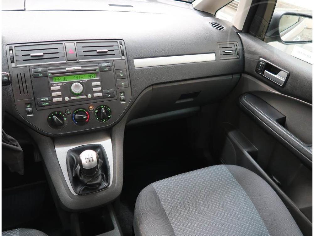 Ford C-Max 1.6 i, rezervace