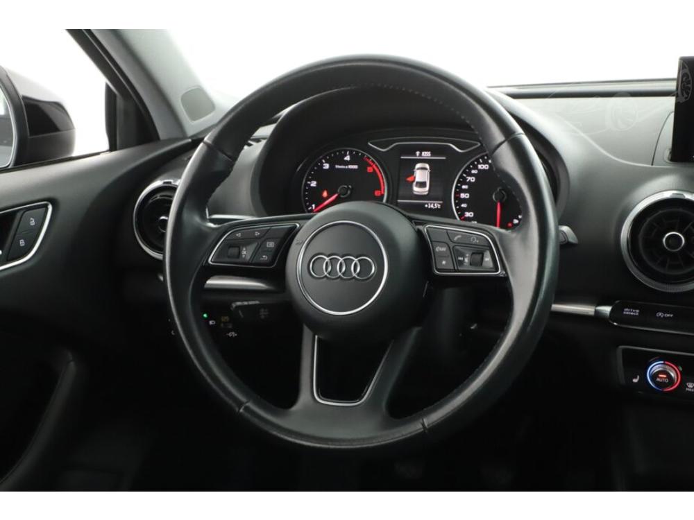 Audi A3 1.6 TDI, Navi