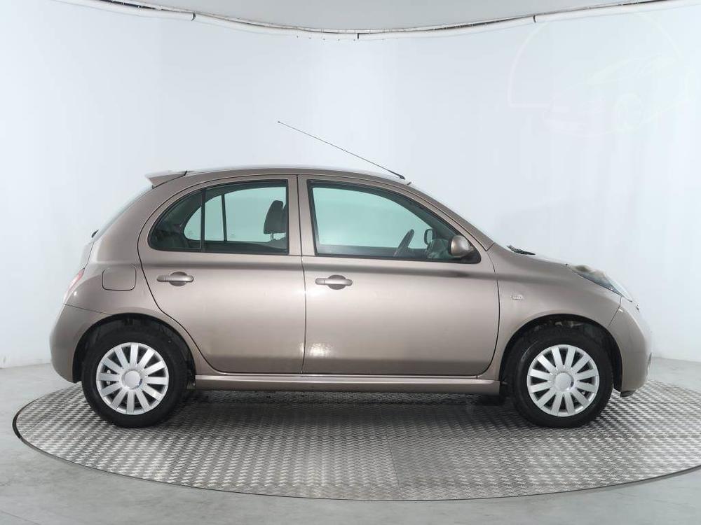 Nissan Micra 1.4 16V, Automatick klima