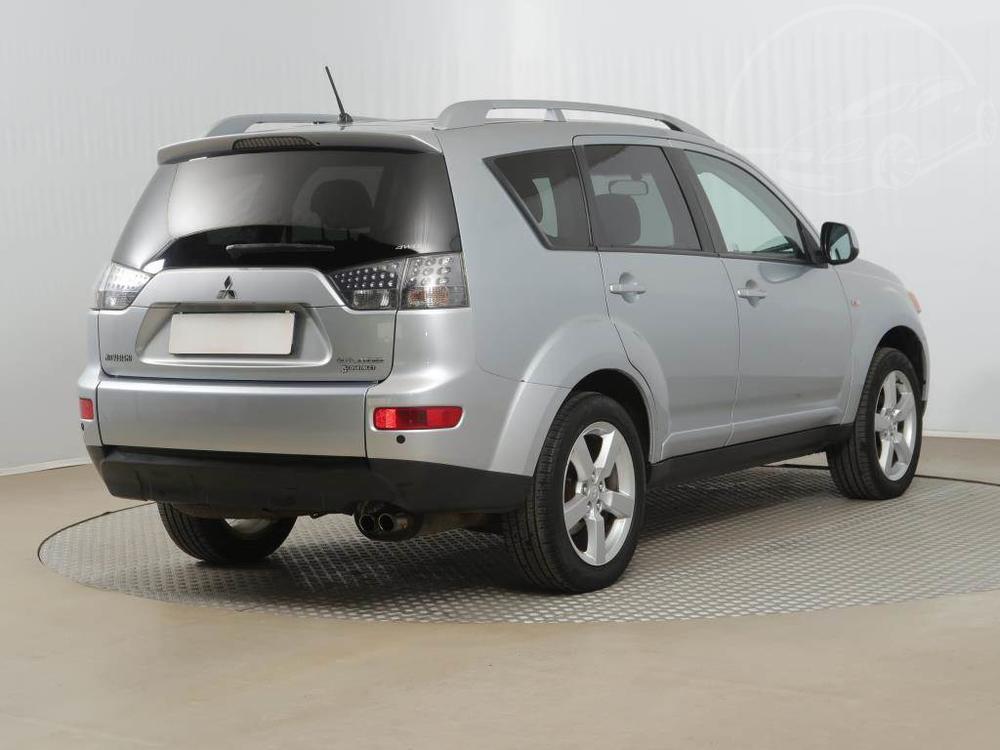 Mitsubishi Outlander 2.0 DI-D, 4X4