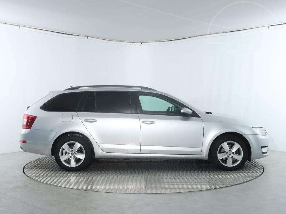 koda Octavia 1.6 TDI, Serv.kniha, Navi