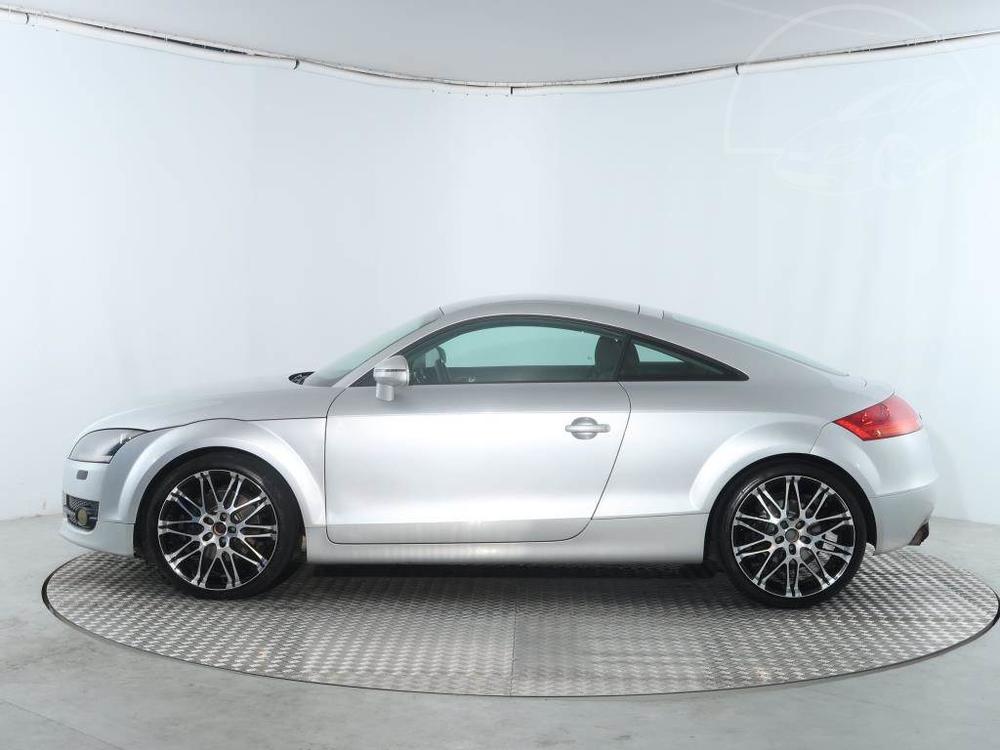 Audi TT 2.0 TFSI, Serv.kniha