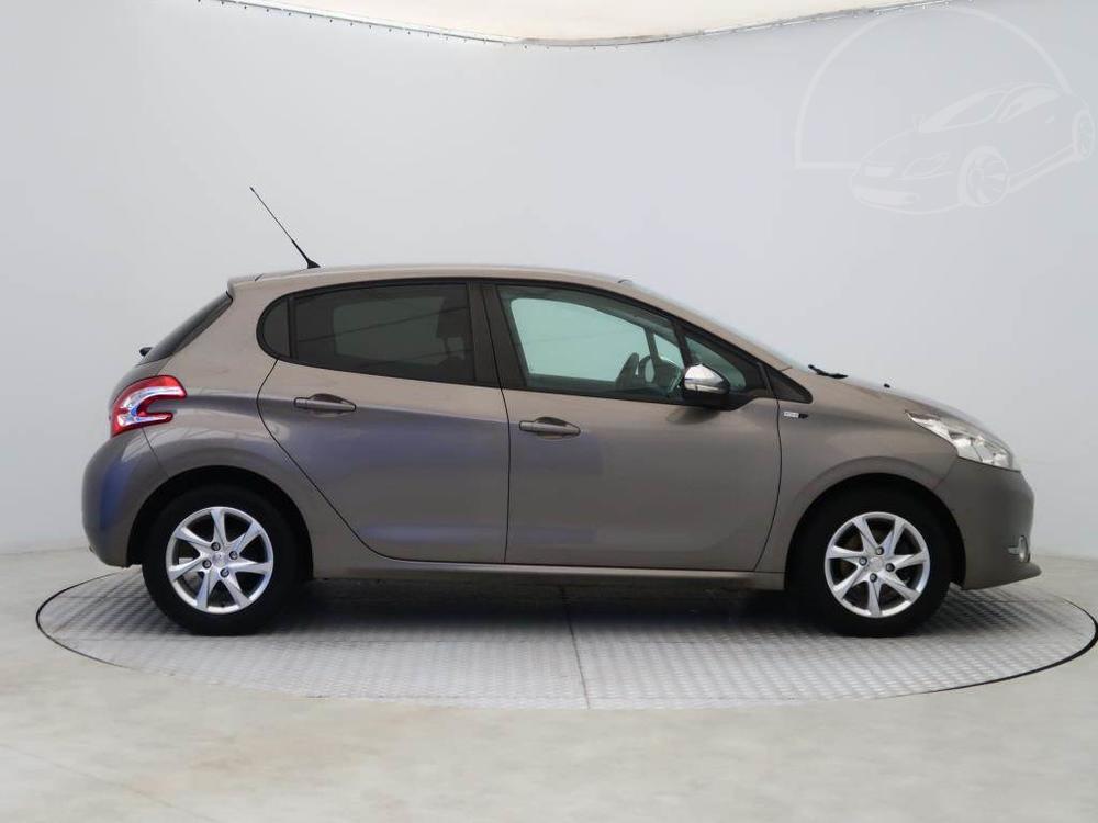 Peugeot 208 1.2 PureTech, R,1.maj