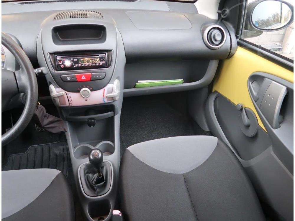 Peugeot 107 1.0, R,2.maj, CZ doklady