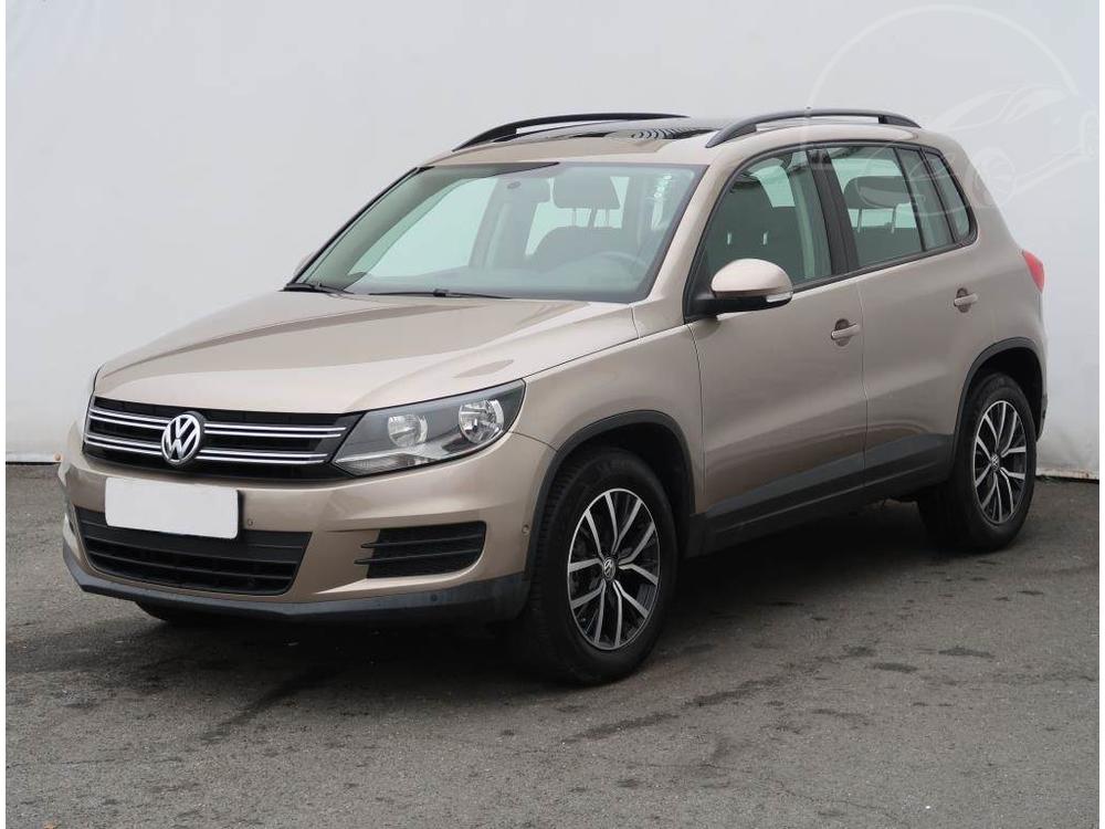 Volkswagen Tiguan 2.0 TDI, Automatick klima