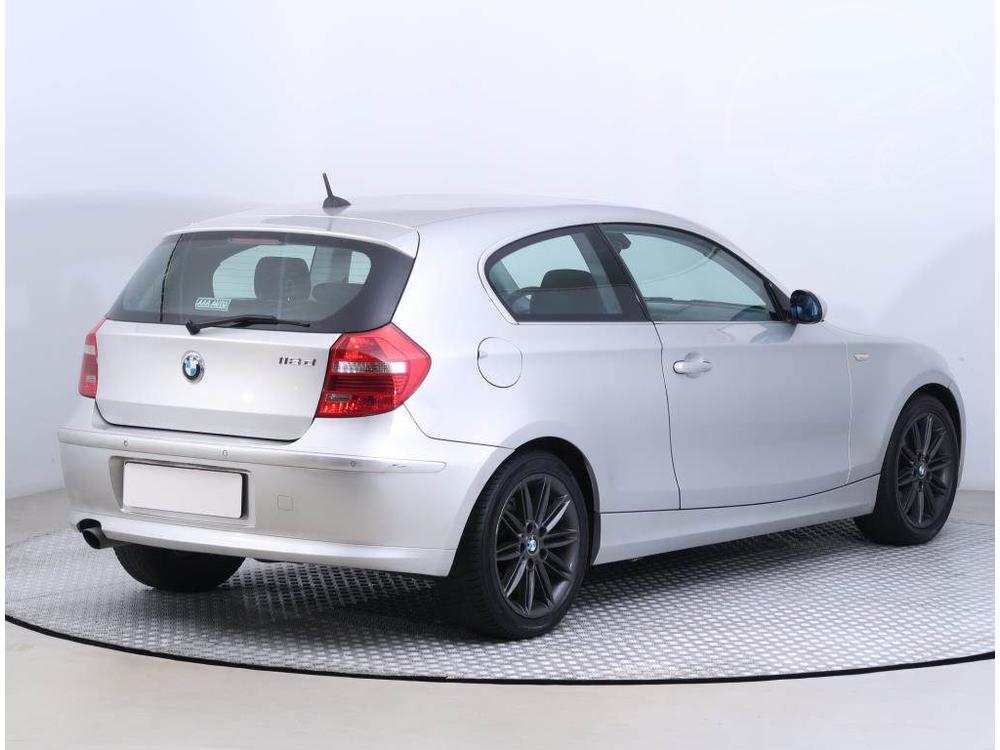 BMW 118 118d, Xenony