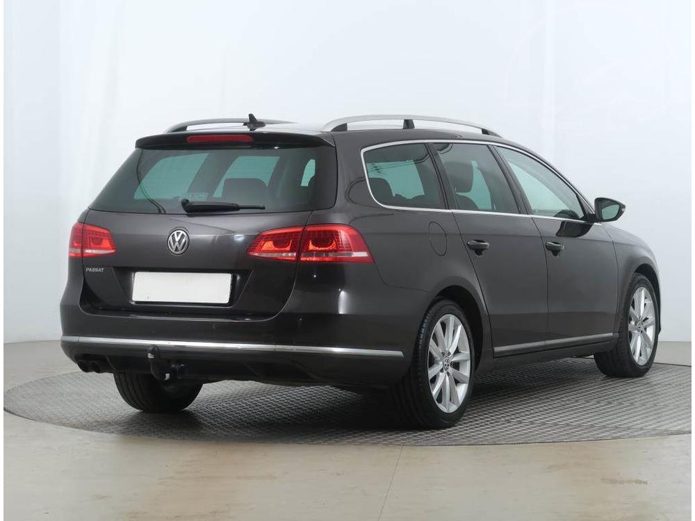 Volkswagen Passat 2.0 TDI, Koen sedaky