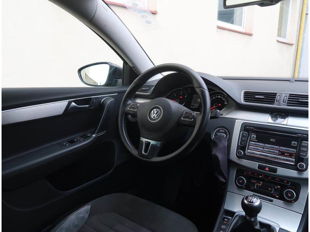 Volkswagen Passat 2.0 TDI, Koen sedaky