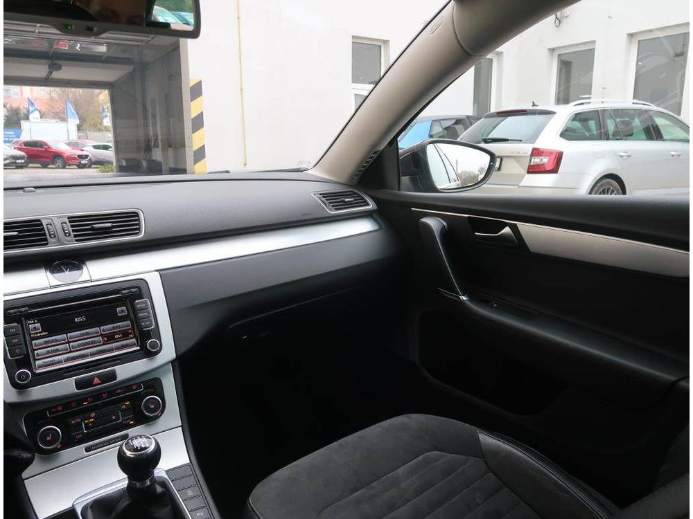 Volkswagen Passat 2.0 TDI, Koen sedaky