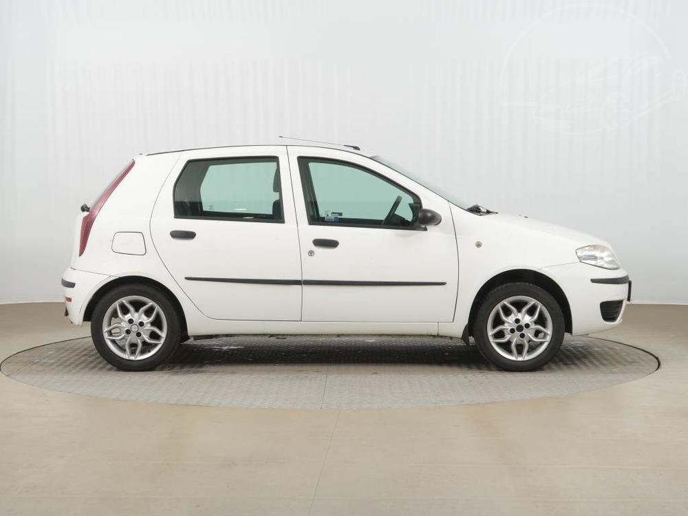 Fiat Punto 1.2 60 , R,2.maj, po STK