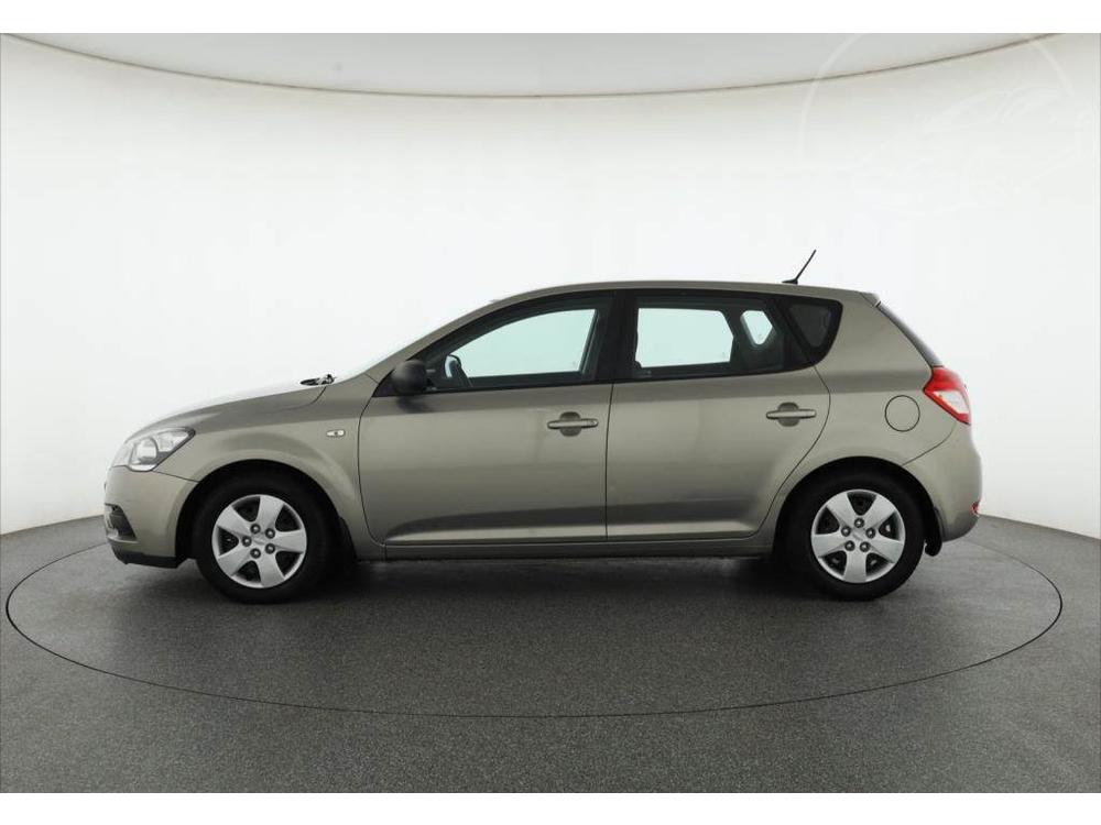 Kia Ceed 1.4 CVVT, Klima, El. okna