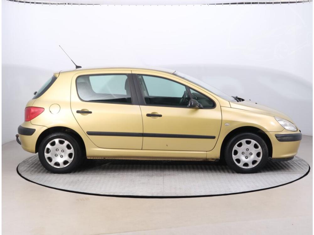 Peugeot 307 2.0 HDI, NOV CENA, po STK