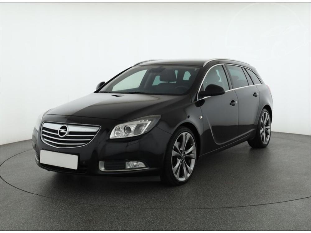 Opel Insignia 2.0 CDTI, Automat, po STK