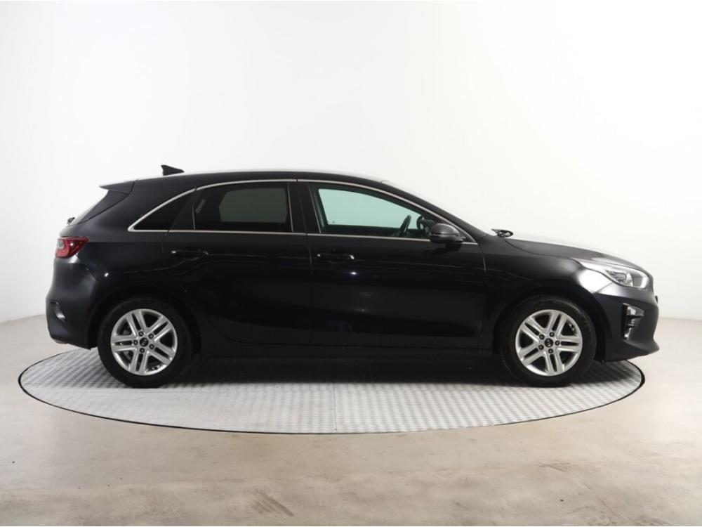 Kia Ceed 1.4 T-GDI, Gold, Serv.kniha