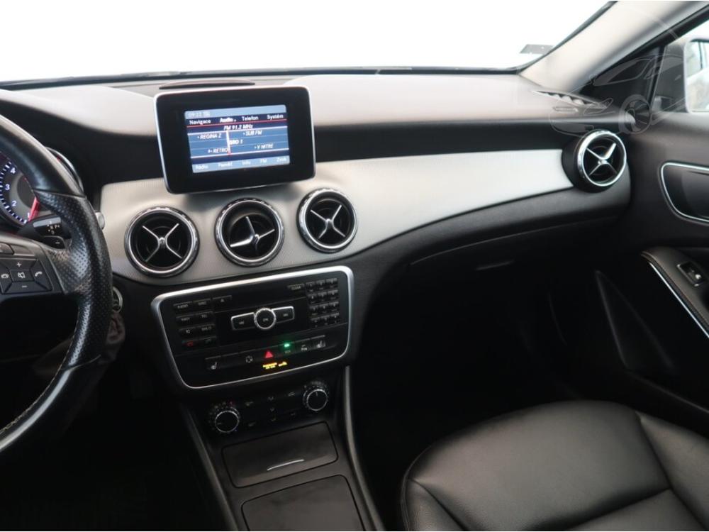 Mercedes-Benz GLA  200, Automat, Ke, Bi-Xenony