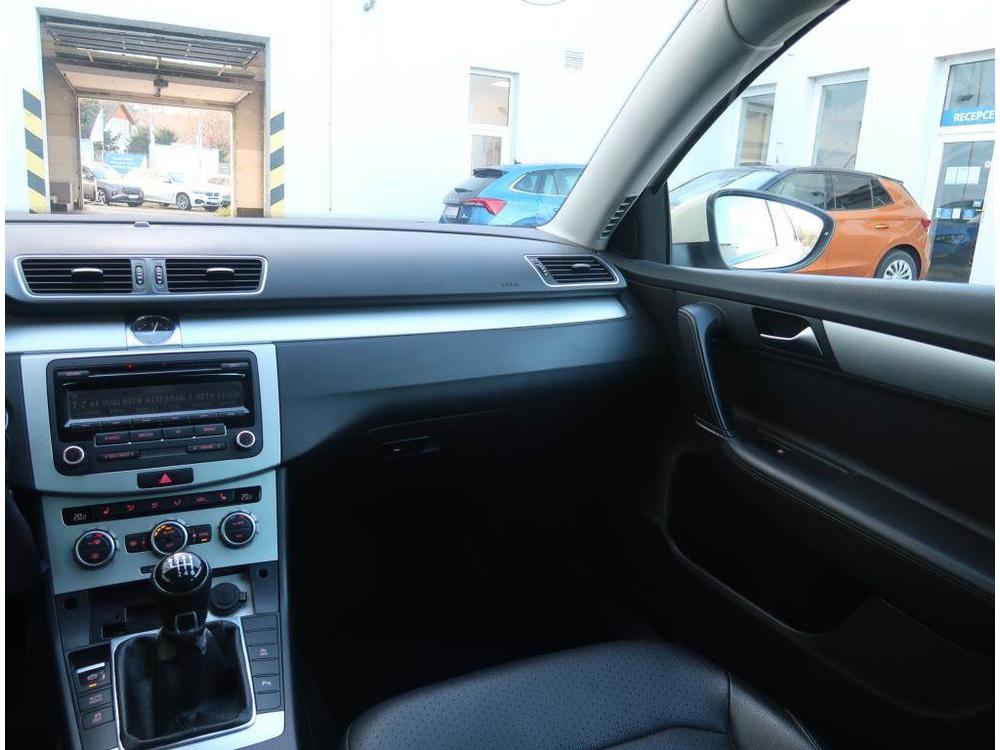 Volkswagen Passat 2.0 TDI, po STK