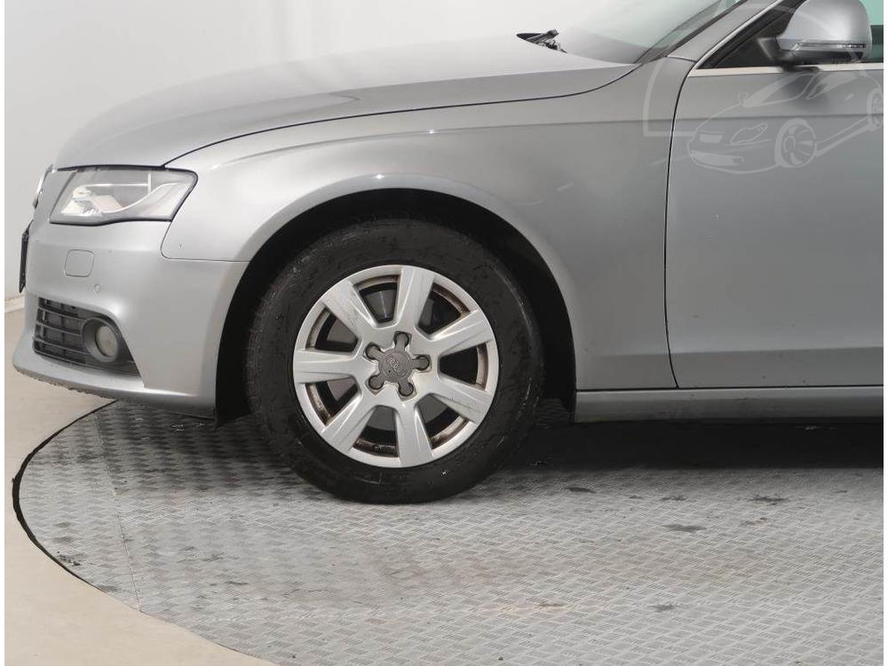 Audi A4 1.8 TFSI, Automat, Serv.kniha