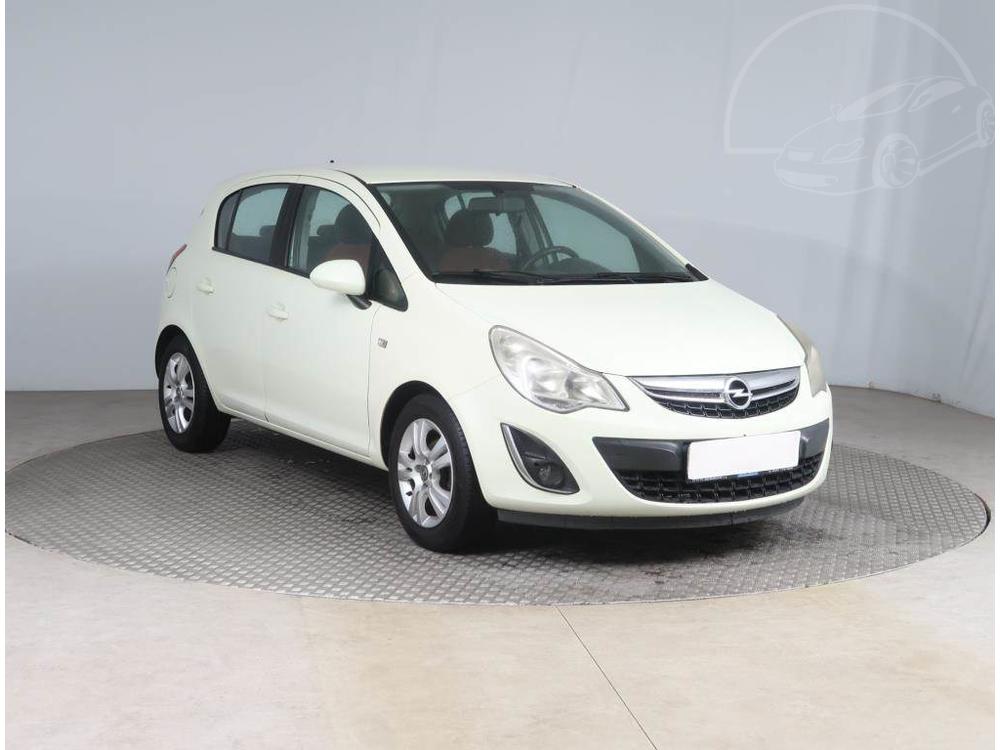 Prodm Opel Corsa 1.2, R,2.maj, Serv.kniha