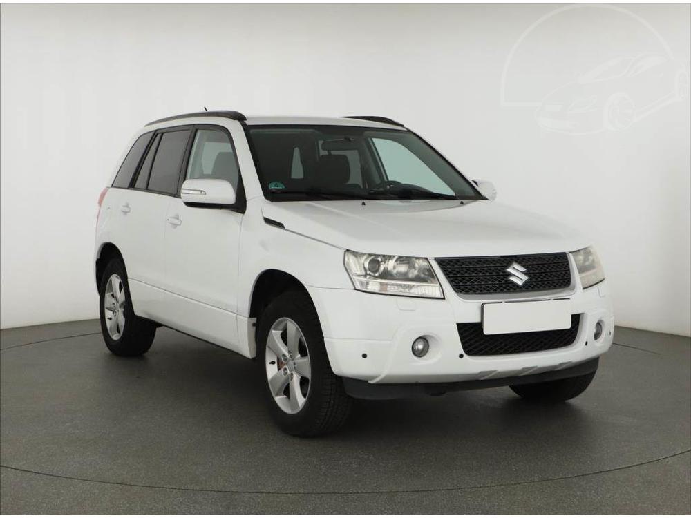 Prodm Suzuki Grand Vitara 2.4 VVT, 4X4, Automat