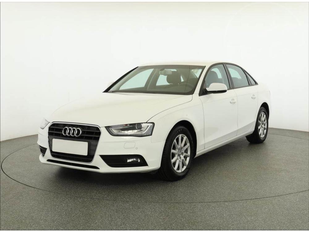 Audi A4 1.8 TFSI, R,1.maj